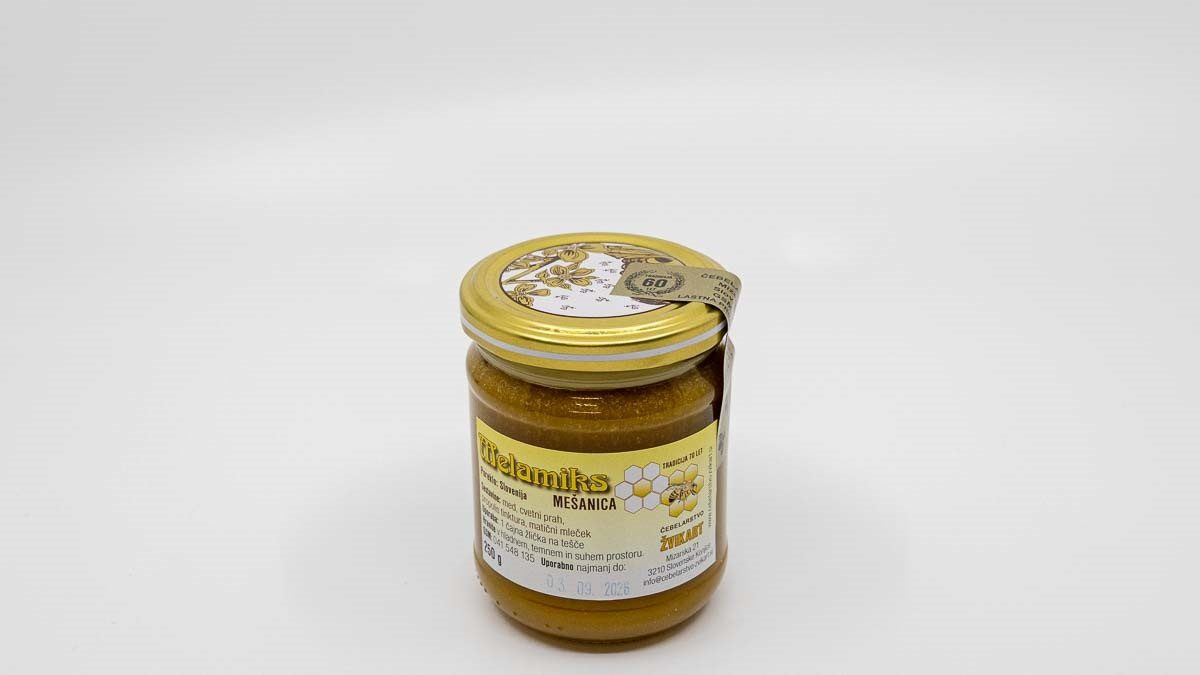 Medena mešanica iz slovenskega čebelarstva – naravni izdelek