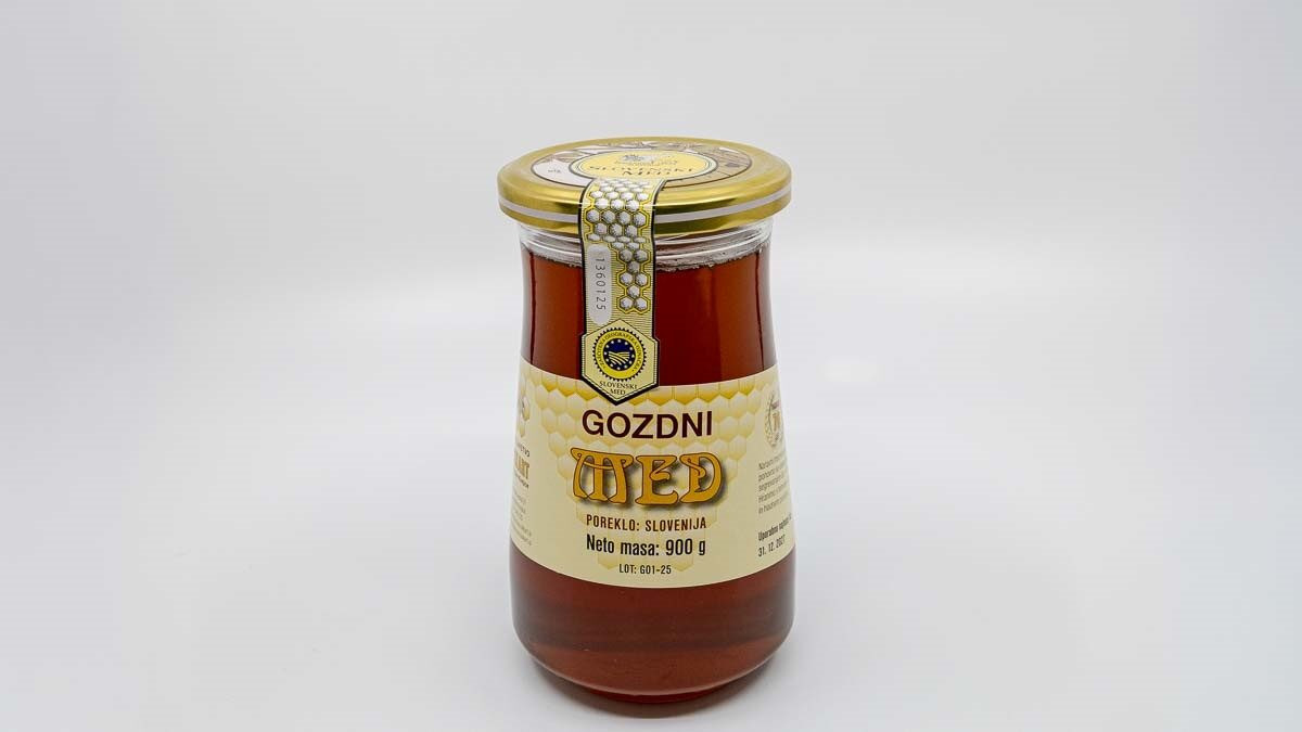 Gozdni med iz slovenskega čebelarstva – naravni domači med
